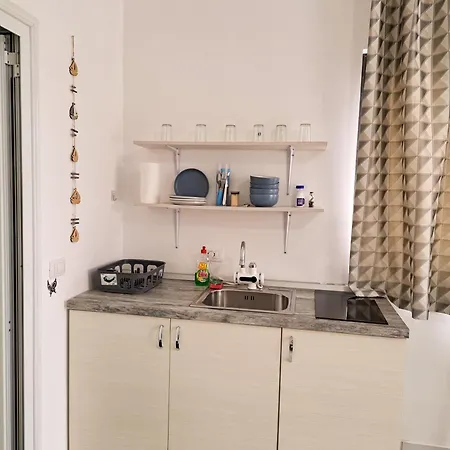 فيلة Troi House *